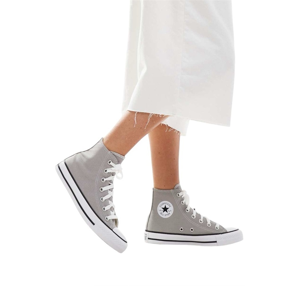 Converse Chuck Taylor All Star Hi trainers in grey - Picture 1 of 5